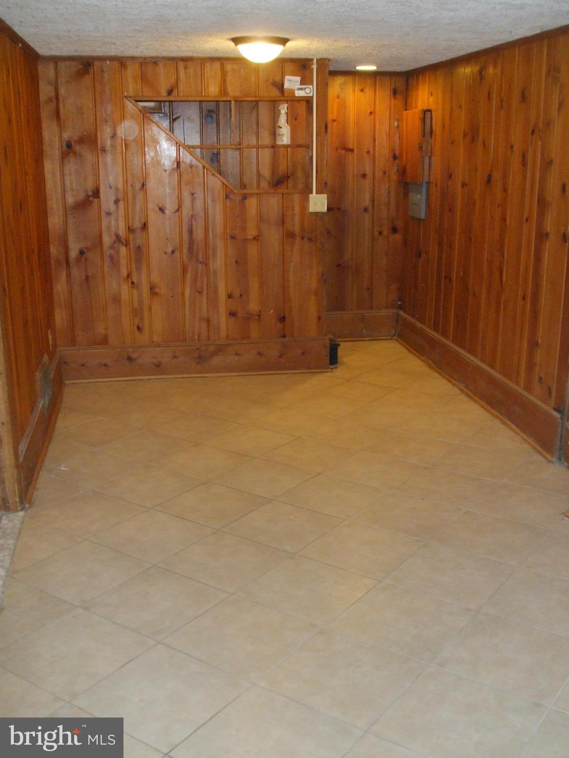5506 Decatur Street Hyattsville, MD 20781 - Photo 11 of 14 Basement Family room