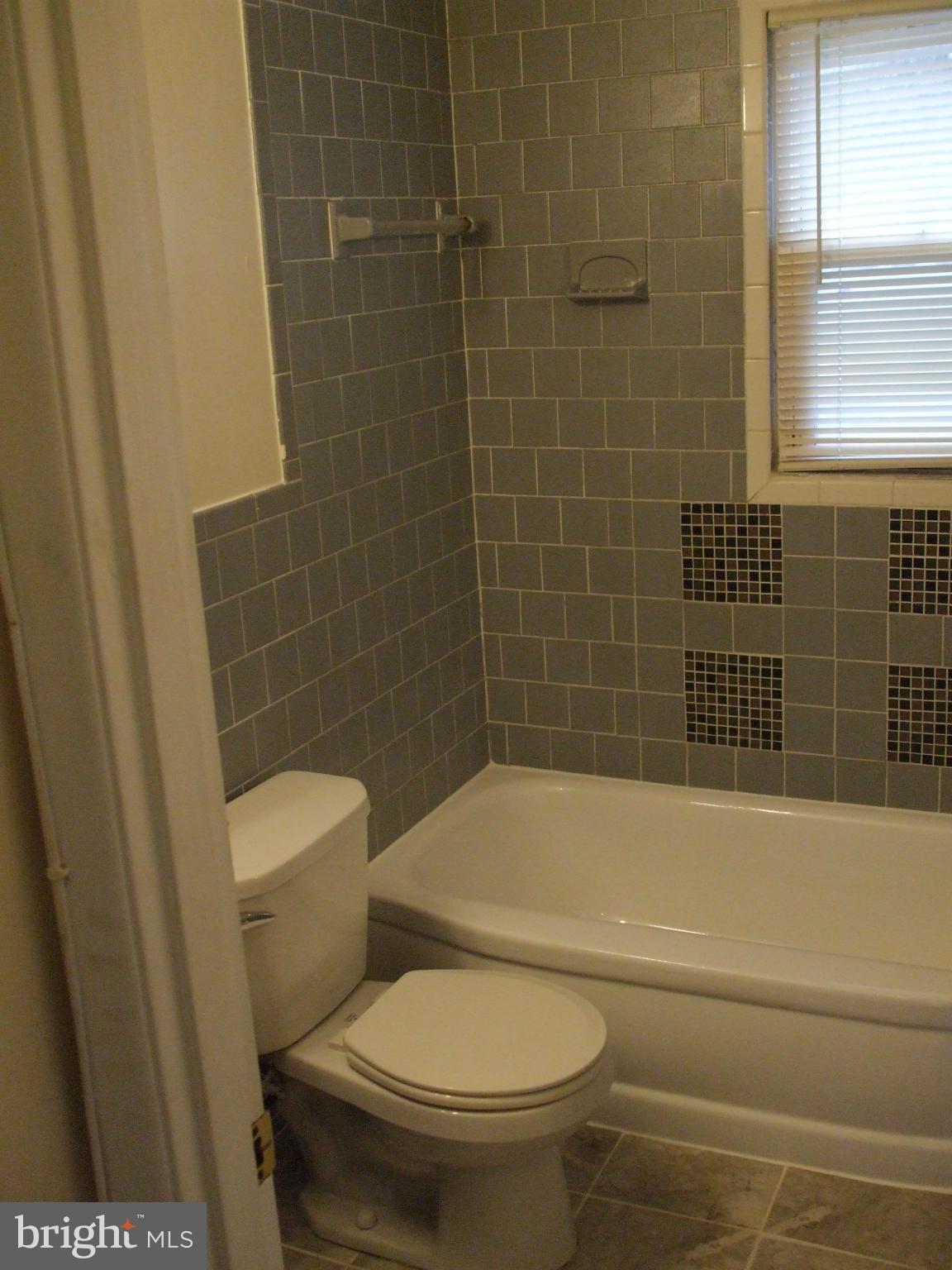 5506 Decatur Street Hyattsville, MD 20781 - Photo 4 of 14 Bath