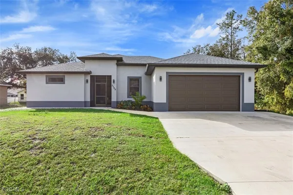 $2,400 | 2709 6th Street West, Lehigh Acres, FL 33971