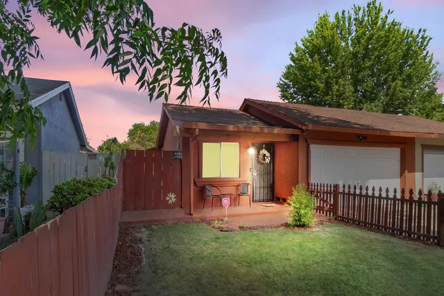 $360,000 | 209 Carmillita Way, Modesto, CA 95354