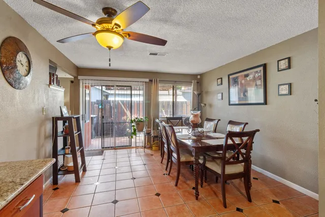 $360,000 | 209 Carmillita Way, Modesto, CA 95354