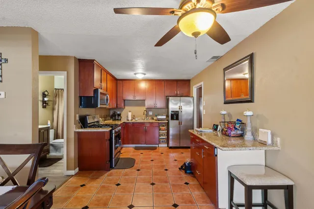 $360,000 | 209 Carmillita Way, Modesto, CA 95354