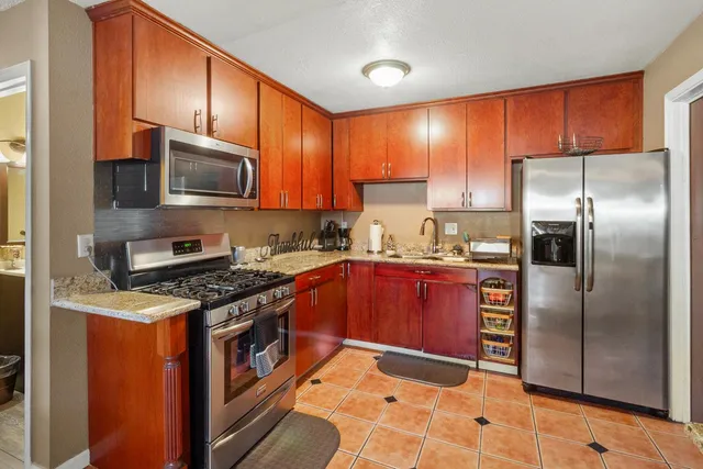 $360,000 | 209 Carmillita Way, Modesto, CA 95354