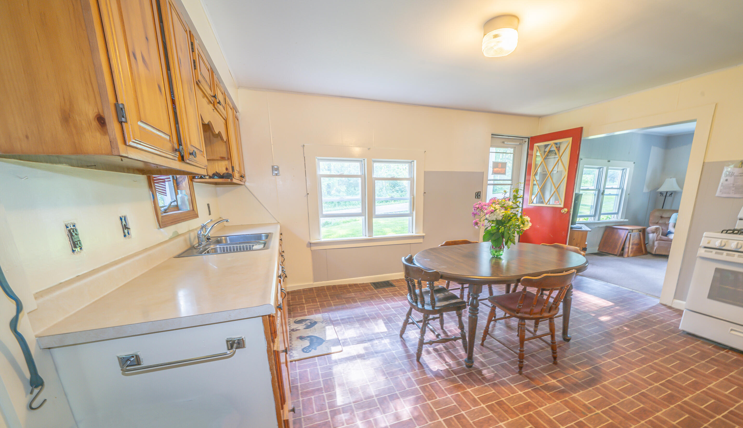 181 Files Hill Road Thorndike, ME 04986 - Photo 12 of 41 Kitchen