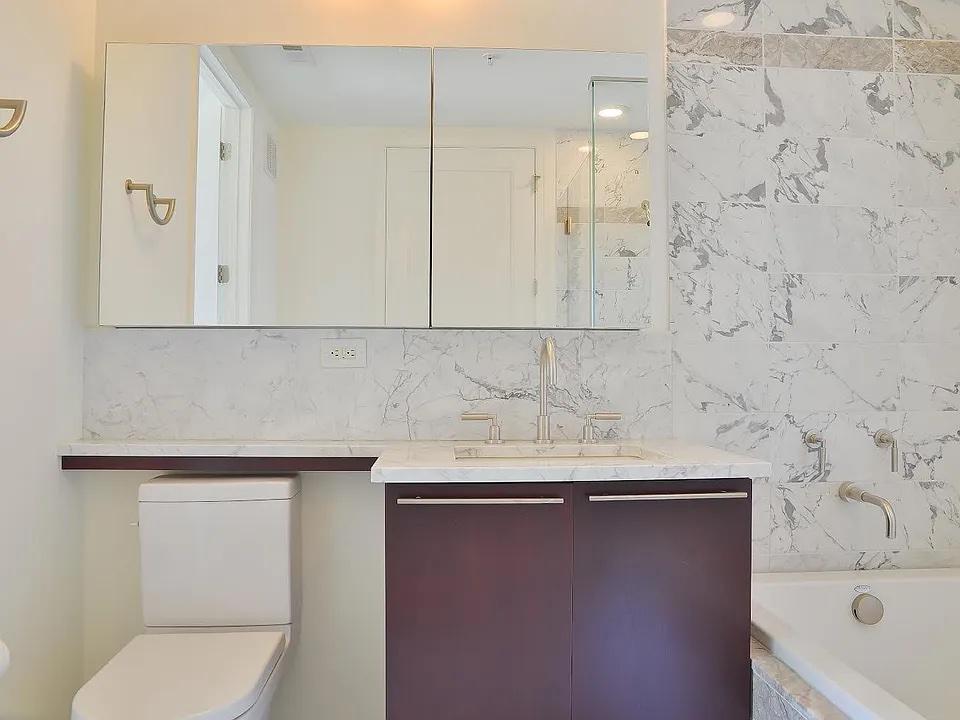 122 North Harrington Street, Unit 1115 Raleigh, NC 27603 - Photo 5 of 8 Photo #5