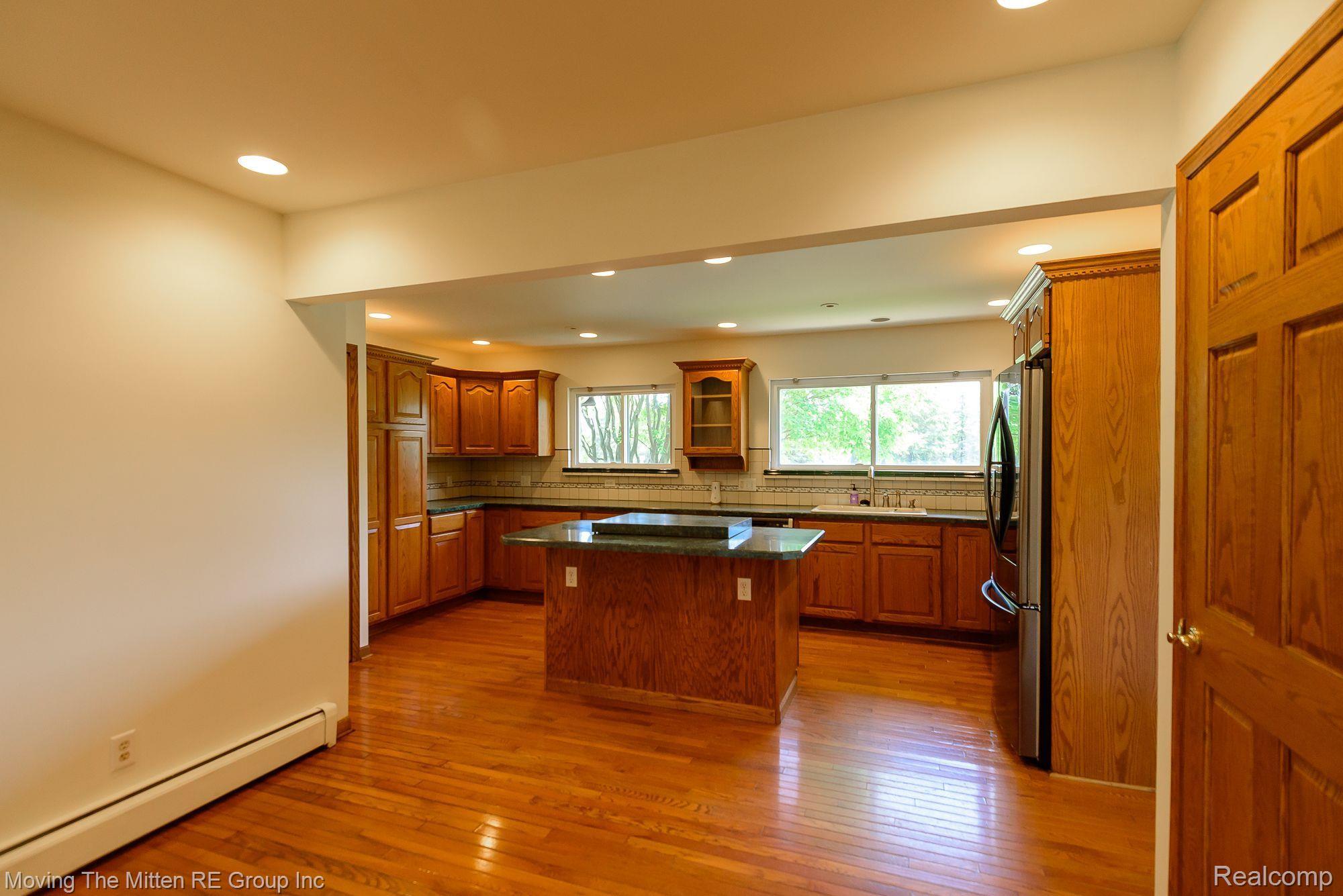11566 Quirk Road Belleville, MI 48111 - Photo 32 of 55 Gallery Image 32