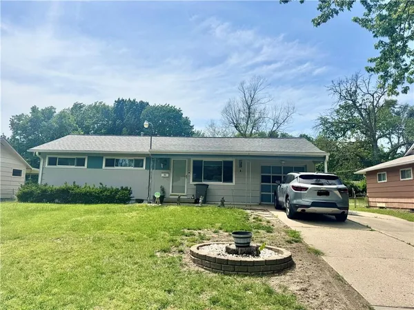 $209,900 | 8602 Everett Street, Raytown, MO 64138