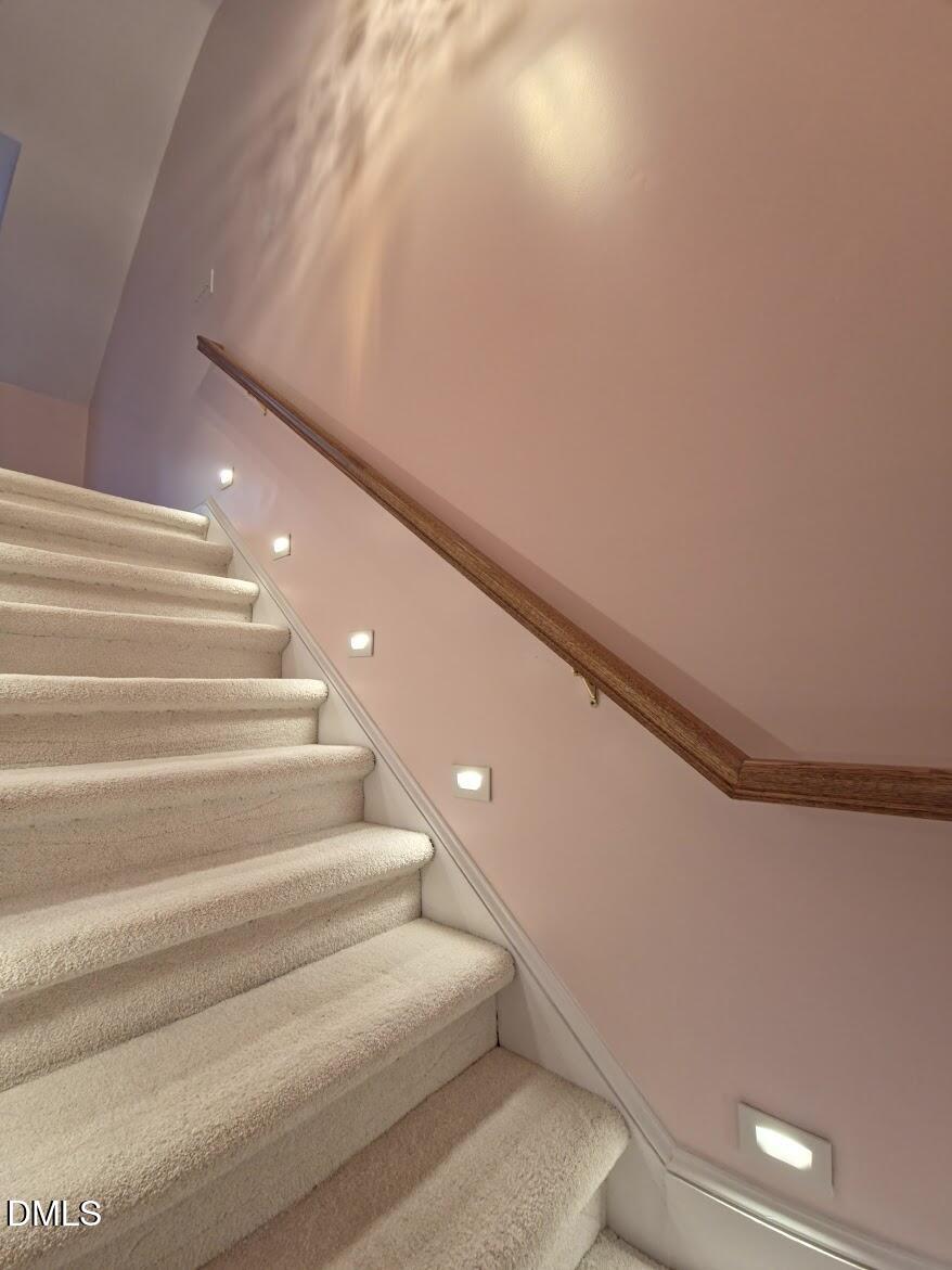 6844 Gloucester Road Raleigh, NC 27612 - Photo 19 of 25 a view of entryway