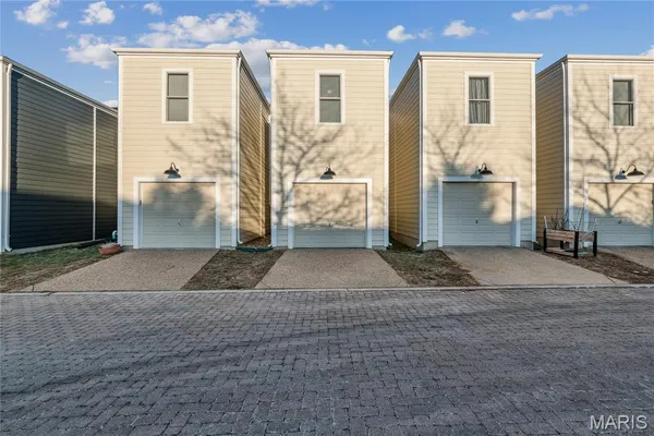 $315,000 | 5099 Barter Street, St. Charles, MO 63301