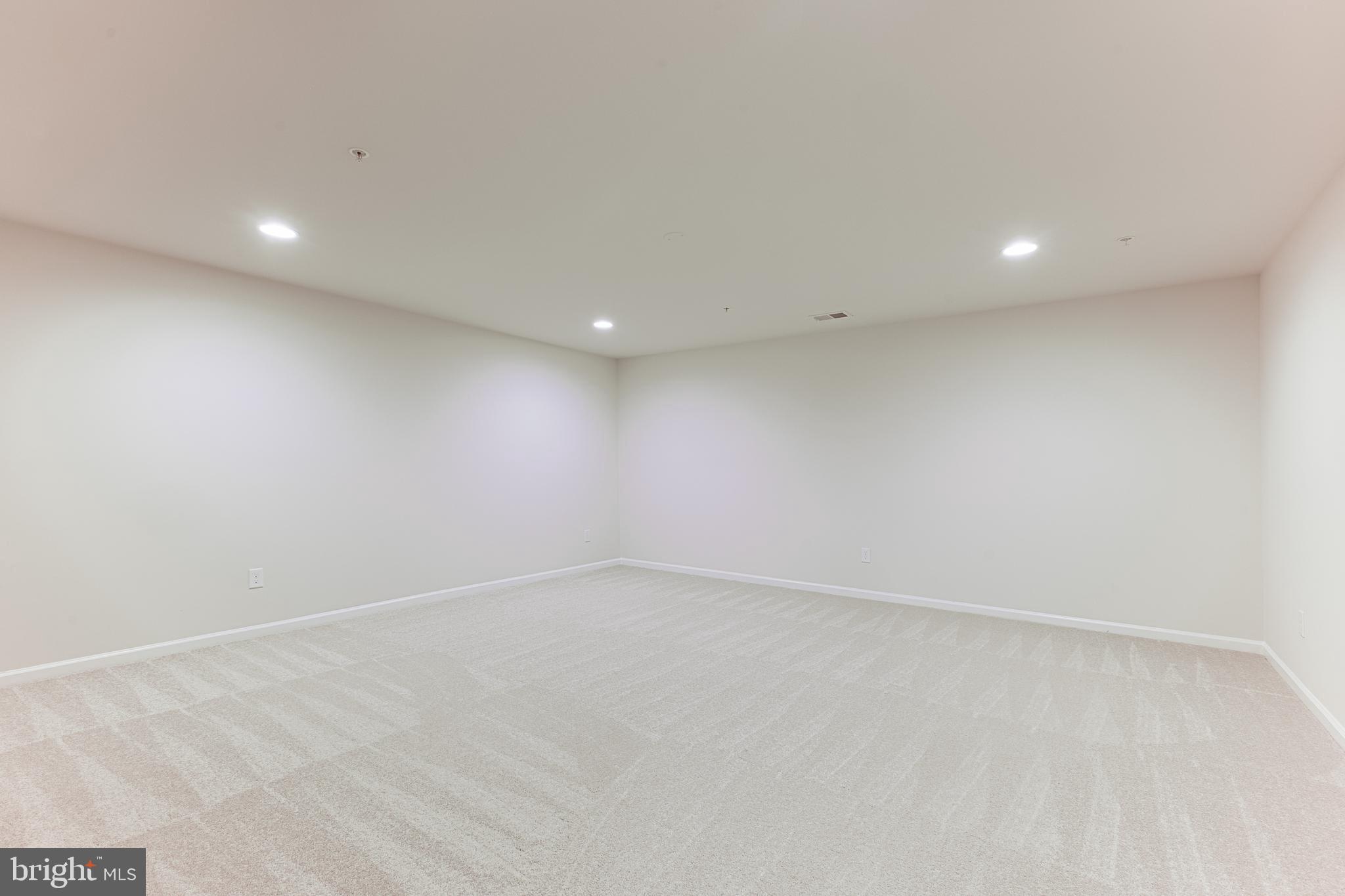 18258 Thunderbolt Road Dumfries, VA 22026 - Photo 31 of 38