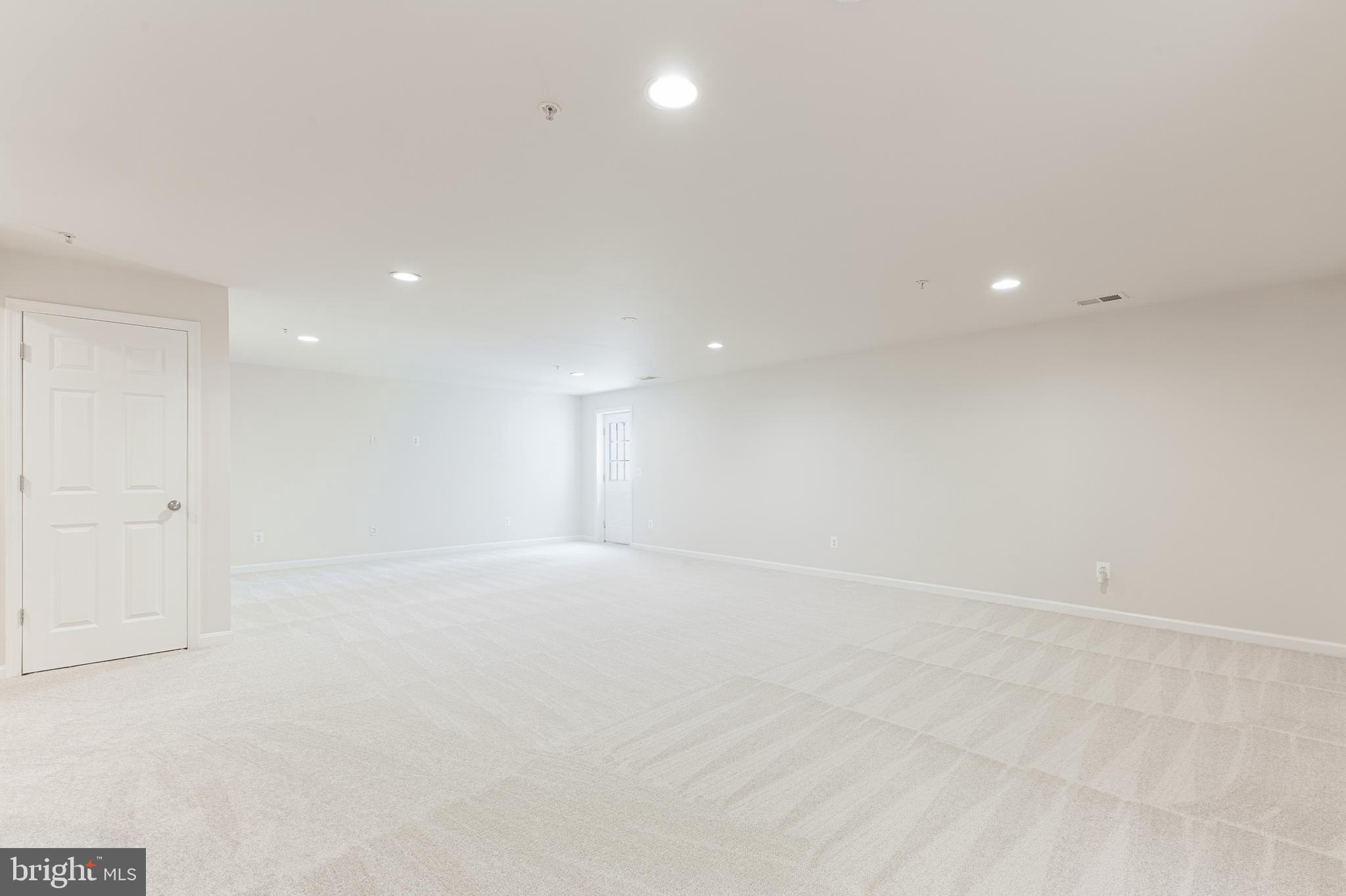 18258 Thunderbolt Road Dumfries, VA 22026 - Photo 34 of 38