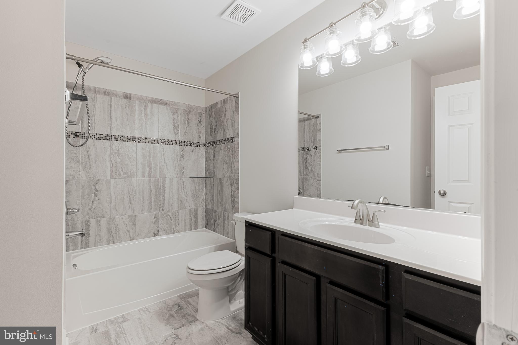 18258 Thunderbolt Road Dumfries, VA 22026 - Photo 35 of 38