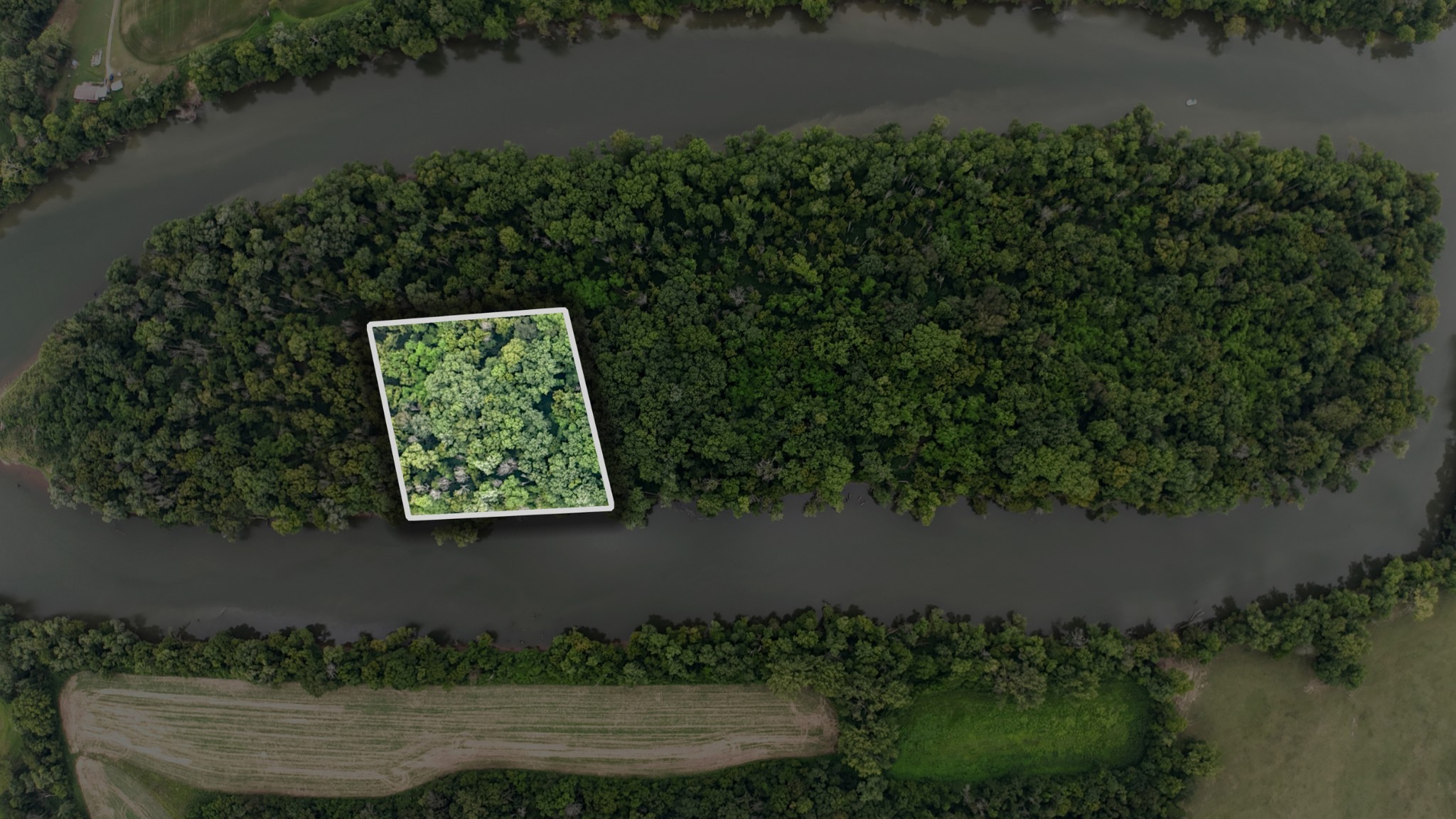 an aerial view of a house having yard