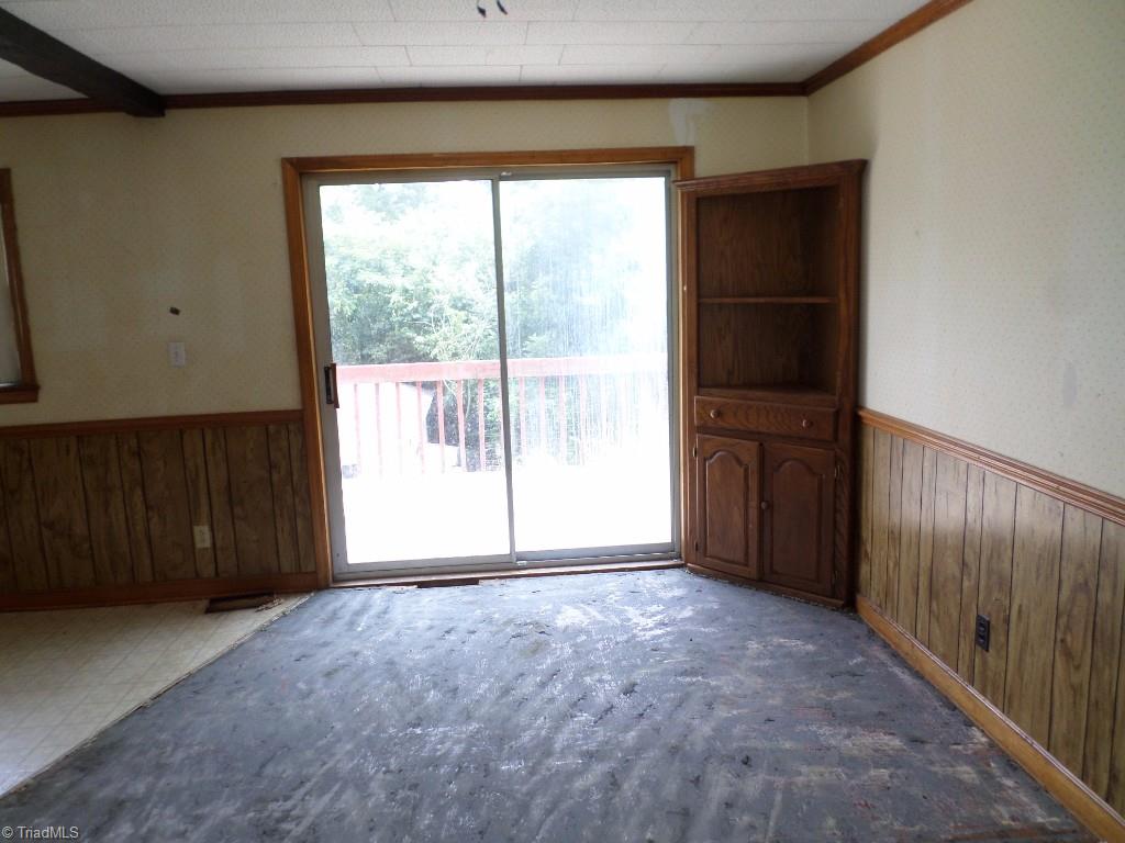 2564 Westfield Road Mount Airy, NC 27030 - Photo 5 of 16 Gallery Image 5