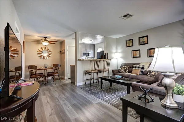 $2,000 | Undisclosed Address, Las Vegas, NV 89103