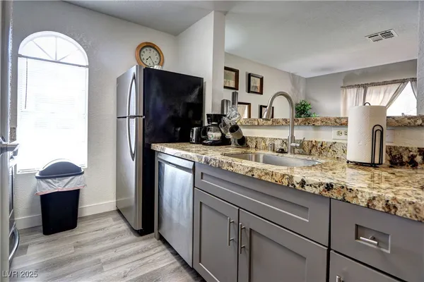 $2,000 | Undisclosed Address, Las Vegas, NV 89103