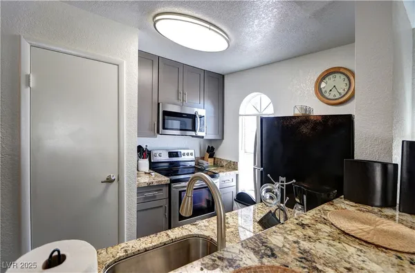 $2,000 | Undisclosed Address, Las Vegas, NV 89103