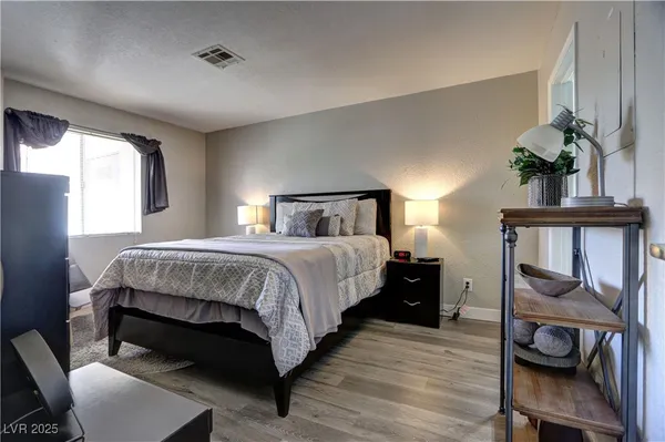 $2,000 | Undisclosed Address, Las Vegas, NV 89103