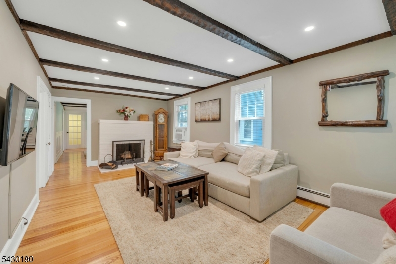 56 Highwood Road Denville, NJ 07834 - Photo 6 of 36
