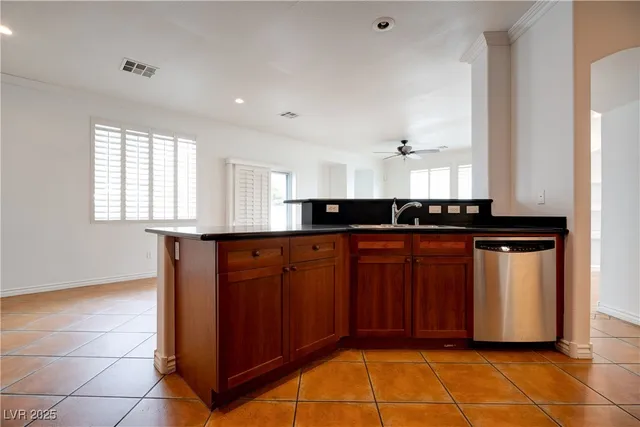 $2,350 | 2412 Energized Court, Henderson, NV 89052