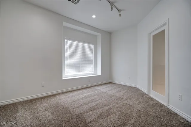 $2,350 | 2412 Energized Court, Henderson, NV 89052