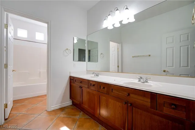 $2,350 | 2412 Energized Court, Henderson, NV 89052