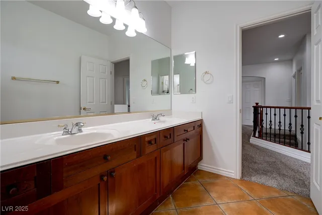 $2,350 | 2412 Energized Court, Henderson, NV 89052