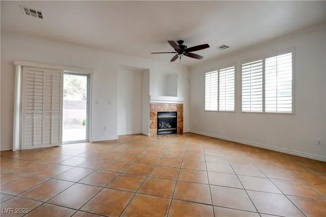 $2,350 | 2412 Energized Court, Henderson, NV 89052