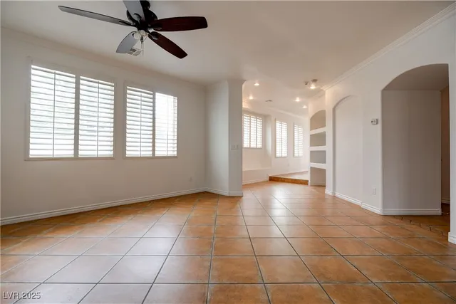 $2,350 | 2412 Energized Court, Henderson, NV 89052