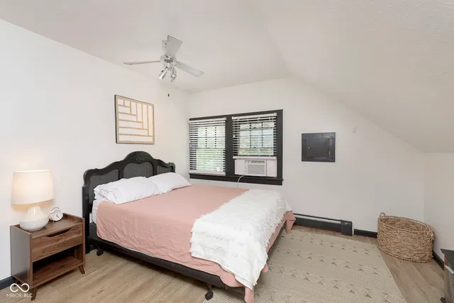 $1,400 | 1428 North Park Avenue, Unit 6, Indianapolis, IN 46202