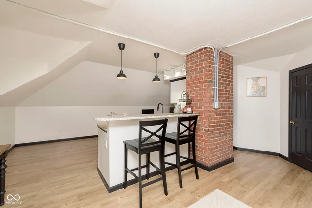 $1,400 | 1428 North Park Avenue, Unit 6, Indianapolis, IN 46202