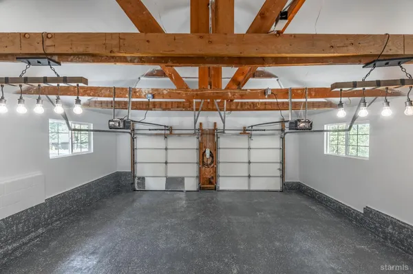 a view of a garage