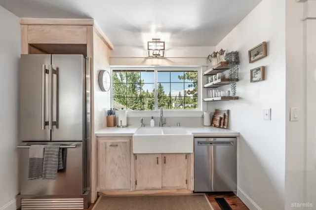 $729,000 | 160 Laramie Street, Markleeville, CA 96120