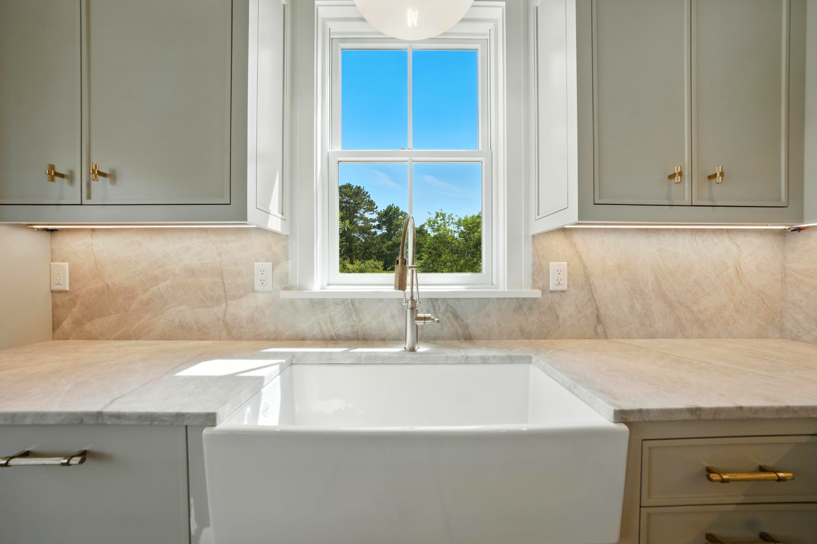 20 B Bishops Rise Nantucket, MA 02554 - Photo 8 of 43 Gallery Image 8