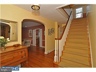 616 Mulford Road Wyncote, PA 19038 - Photo 2 of 12 Foyer
