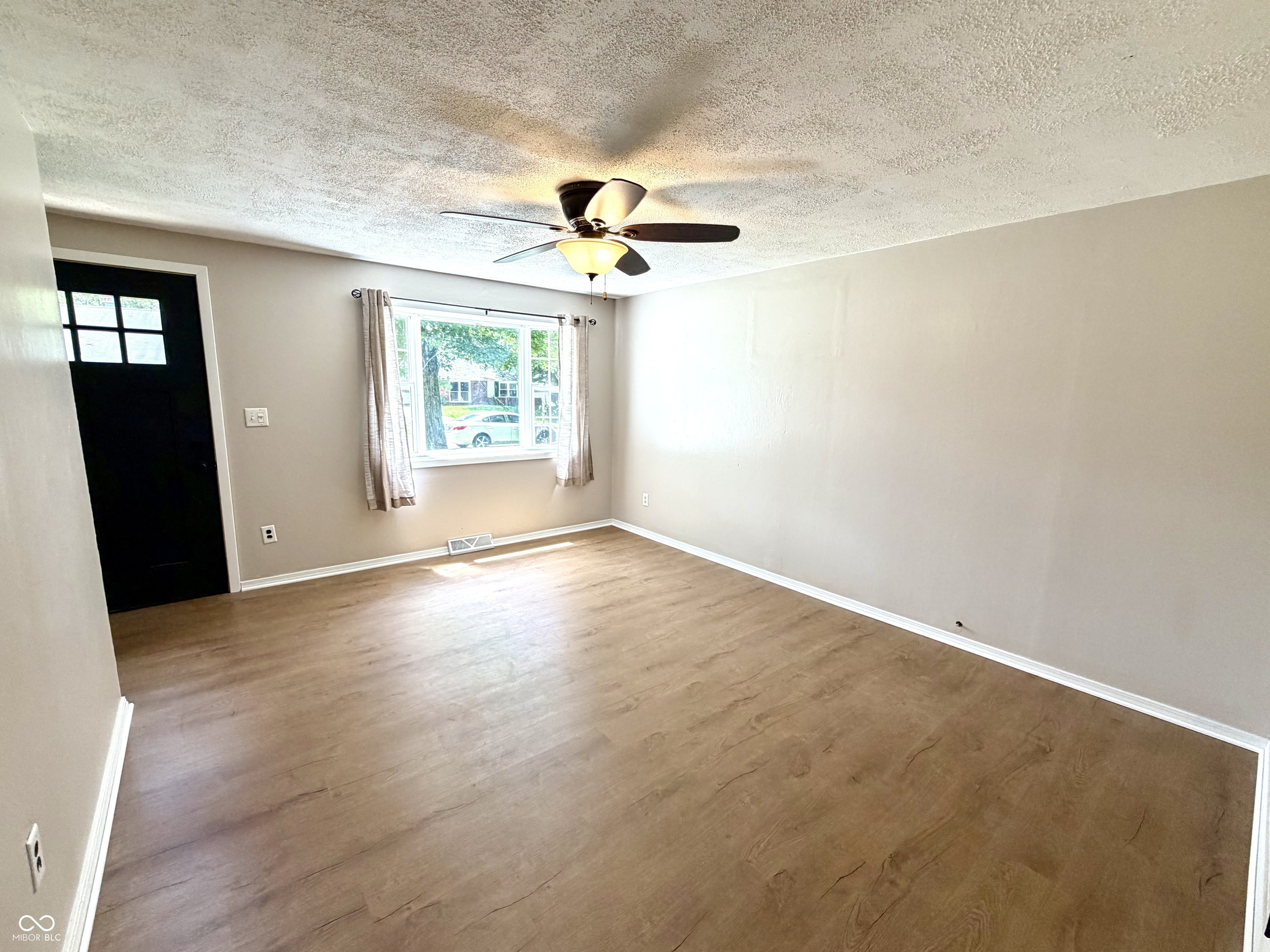 2308 Tamarack Road Anderson, IN 46011 - Photo 5 of 13