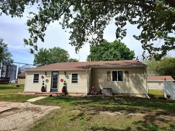 $182,500 | 108 North Main Street, Alta, IA 51002