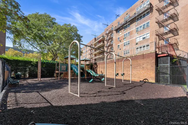 $239,000 | 88-25 155th Avenue, Unit 2B | Lindenwood