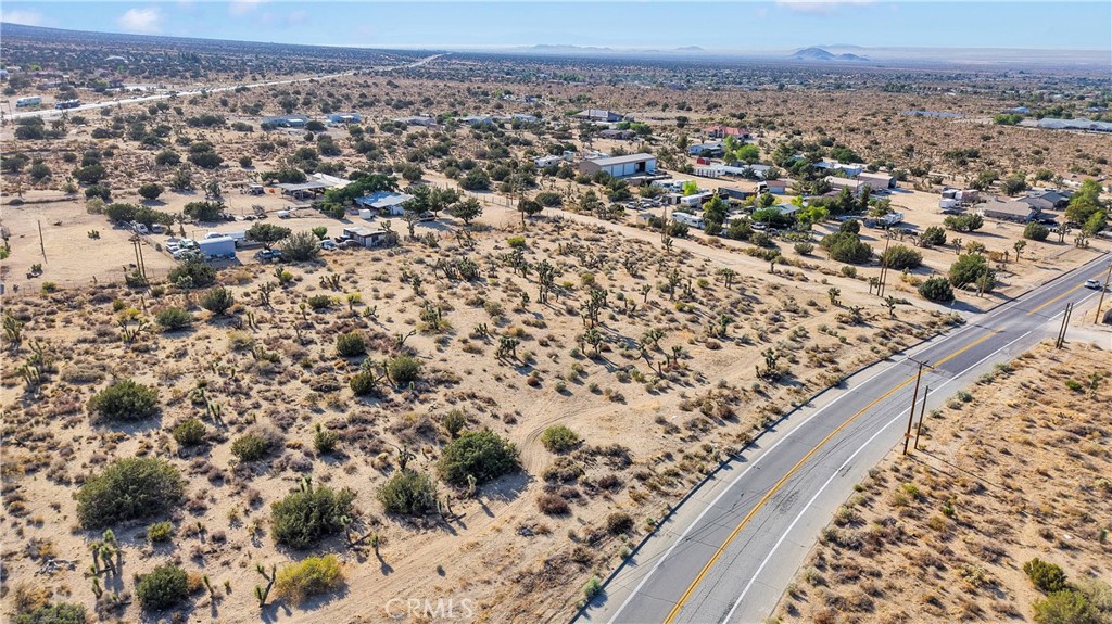 875 Locust Road Pinon Hills, CA 92372 - Photo 5 of 10