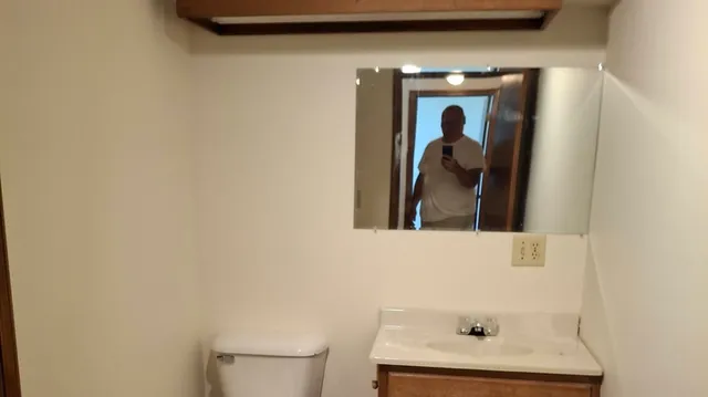 $1,900 | 643 Ziegler Drive, Grayslake, IL 60030