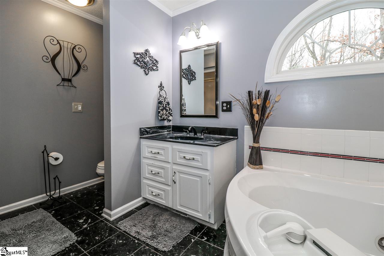 413 North Silver Ridge Drive Greer, SC 29651 - Photo 24 of 36