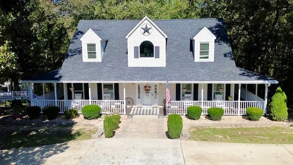 $700,000 | 4313 Hargrove Marable Road, Palmyra, TN 37142