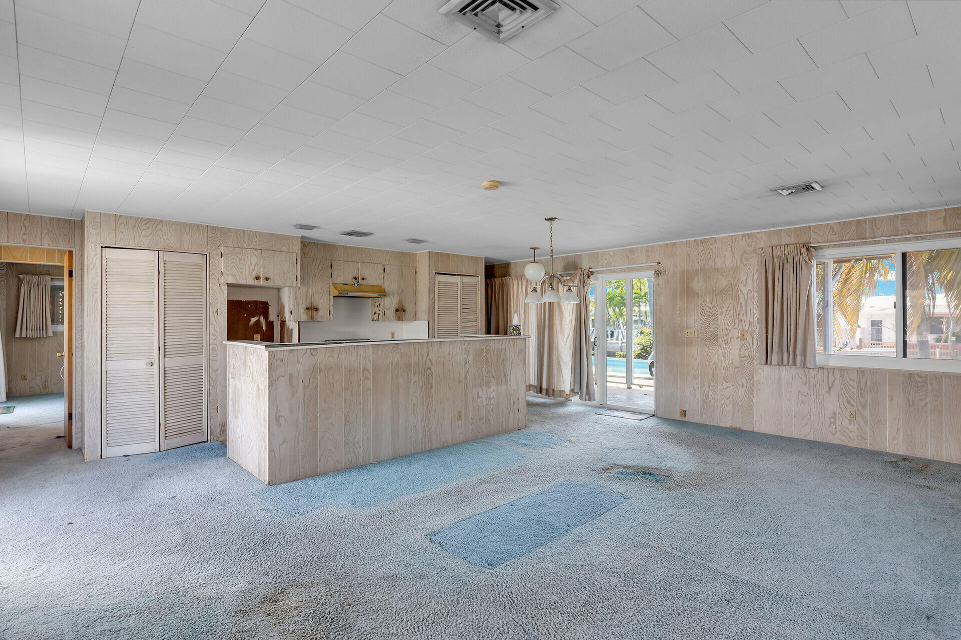 1600 Bahama Drive Key West, FL 33040 - Photo 19 of 41 a view of a kitchen with furniture and an empty room