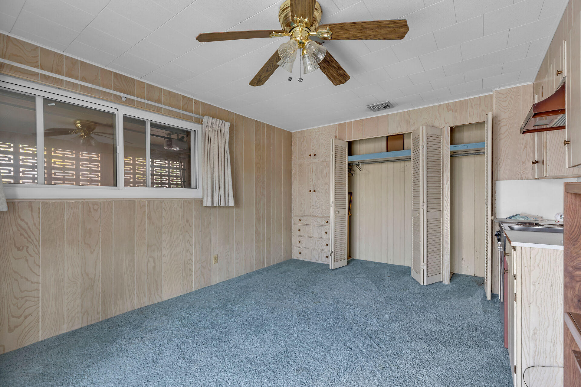 1600 Bahama Drive Key West, FL 33040 - Photo 29 of 41 a view of empty room with window and ceiling fan