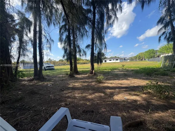 $970,000 | 19530 Southwest 210th Street, Miami, FL 33187