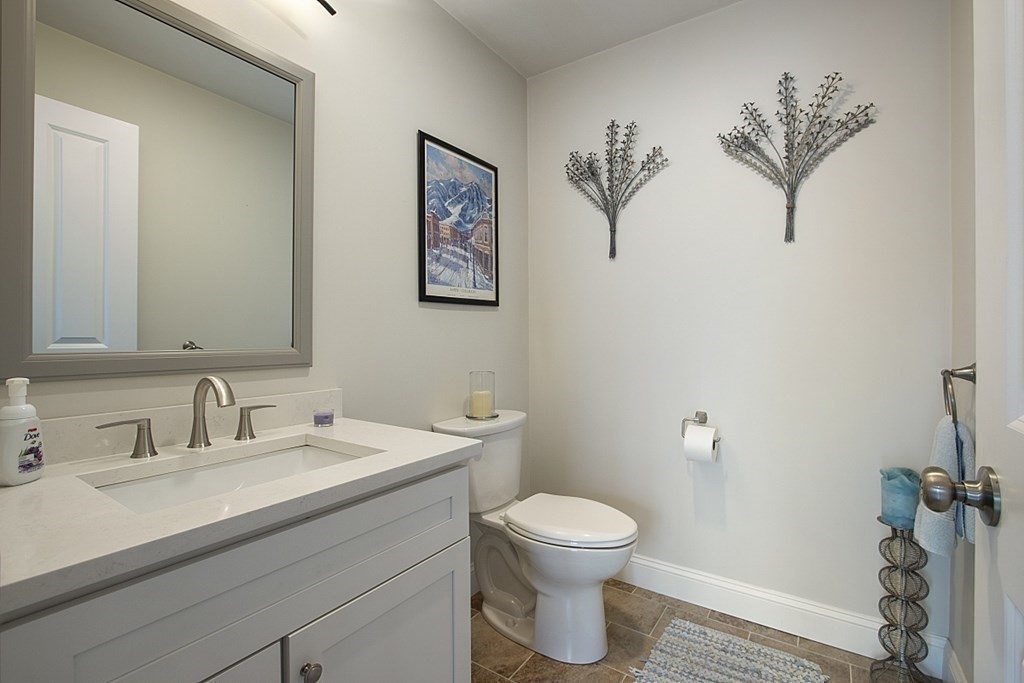 133 Warren Road Framingham, MA 01702 - Photo 13 of 34