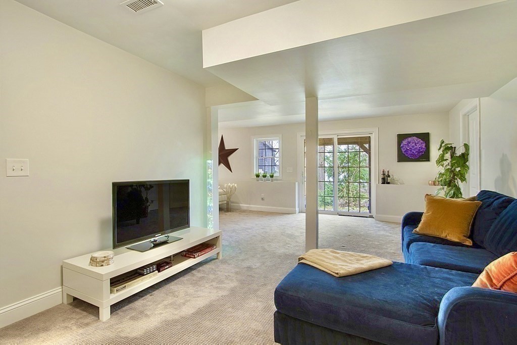 133 Warren Road Framingham, MA 01702 - Photo 27 of 34