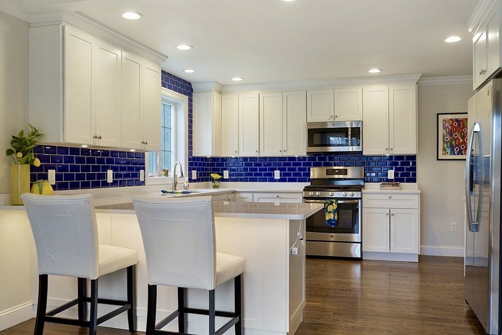 133 Warren Road Framingham, MA 01702 - Photo 8 of 34