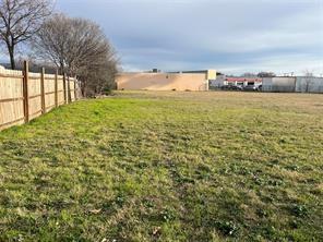 Tbd West Cleburne Road Fort Worth, TX 76133 - Photo 4 of 10 a view of a yard with an outdoor space