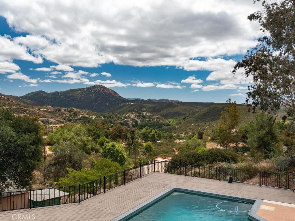 2302 Via Dieguenos Alpine, CA 91901 - Photo 24 of 58